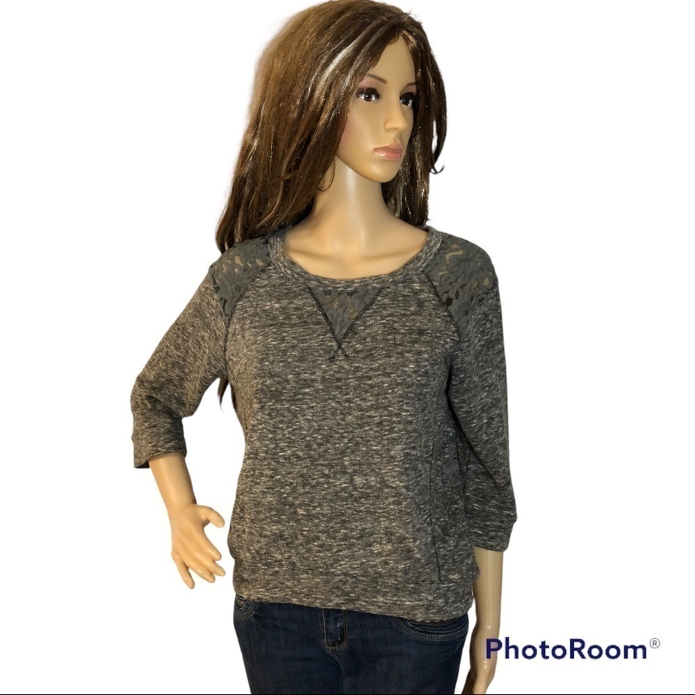DEREK HEART 3/4 SLEEVE TOP/SWEATSHIRT
